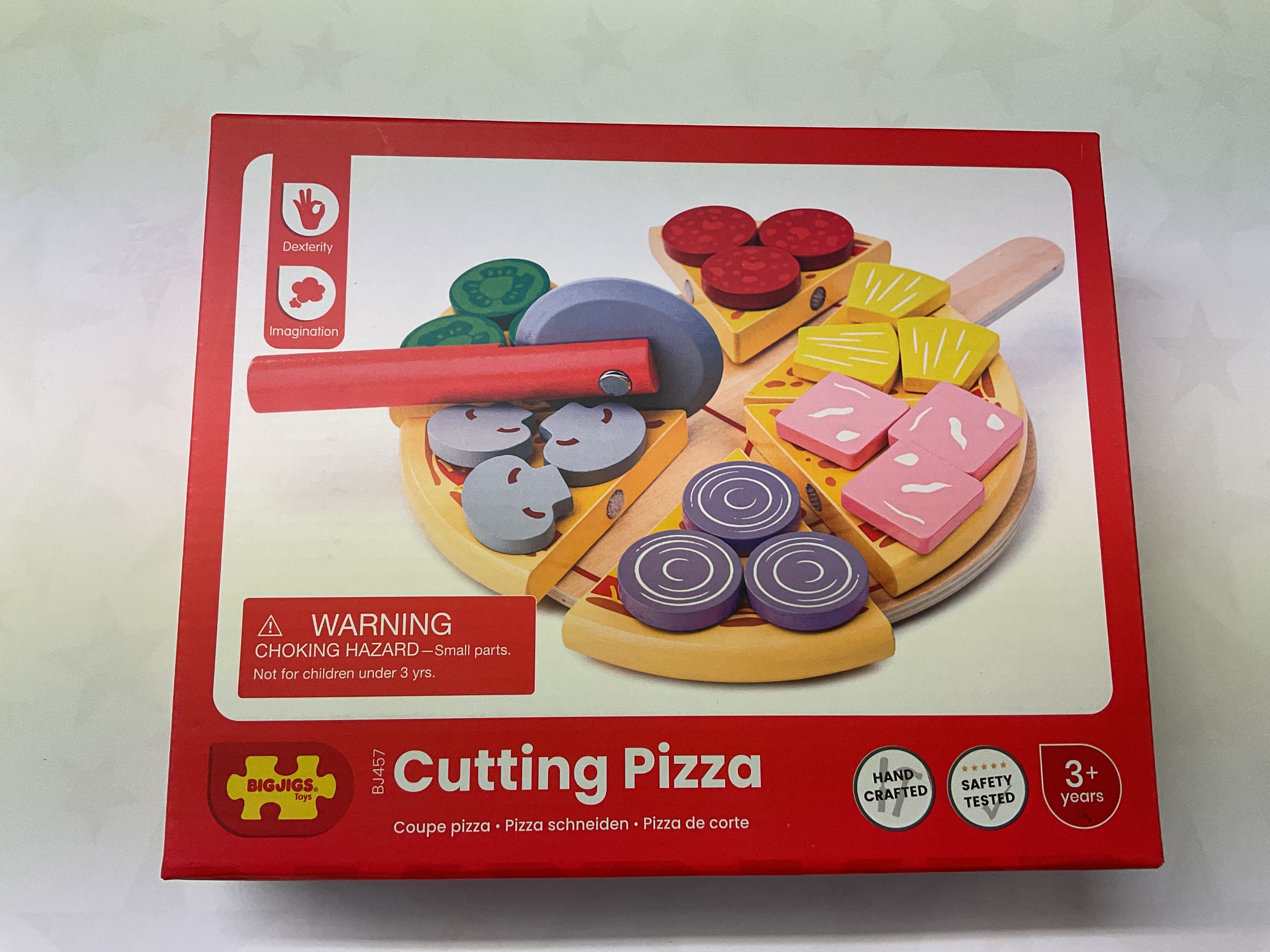 Cutting Pizza